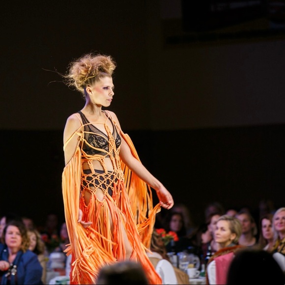 Handmade Corset Macramé Dress - Picture 12 of 17